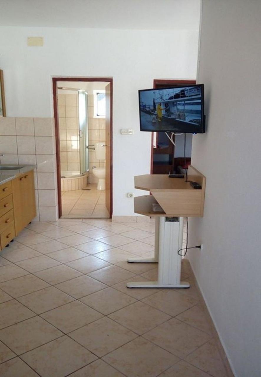 Apartment Slaven Vinisce Exterior photo