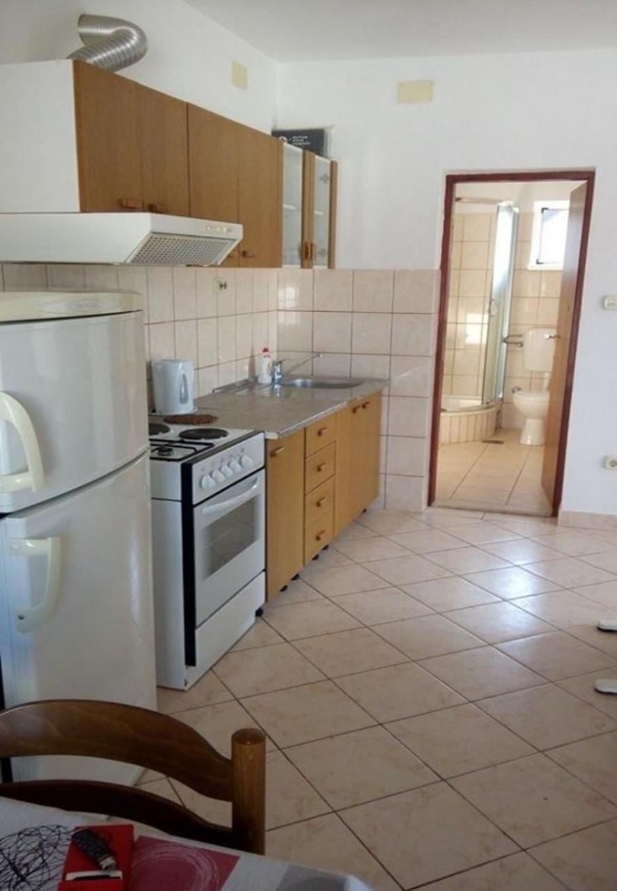 Apartment Slaven Vinisce Exterior photo